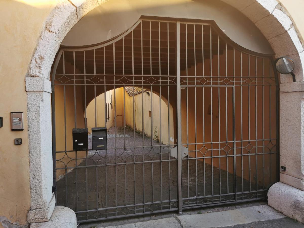 Fontanone Apartment لوناتو المظهر الخارجي الصورة
